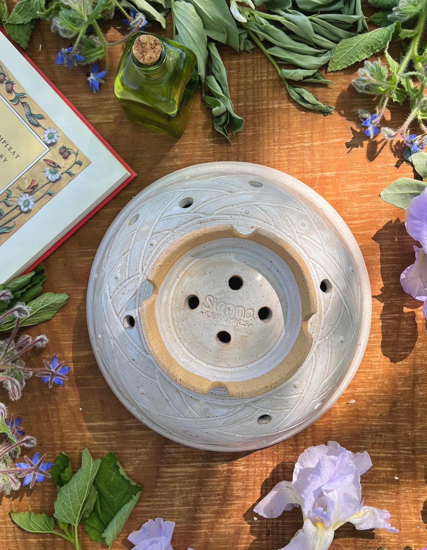 Berry Bowl - Strainer Bowl - Basketweave - 8.5"