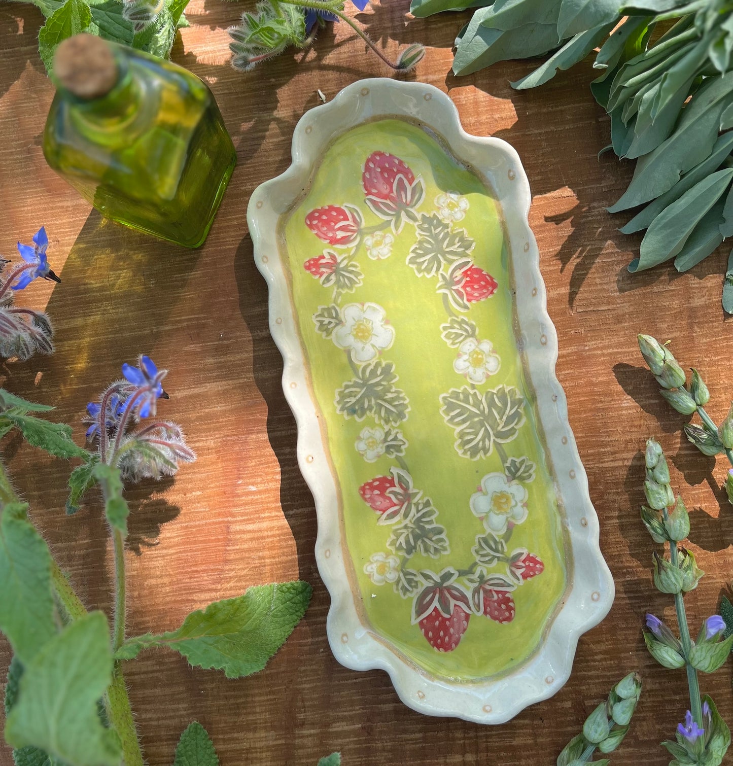 Green Strawberry Tray 10" - Ceramic Tray