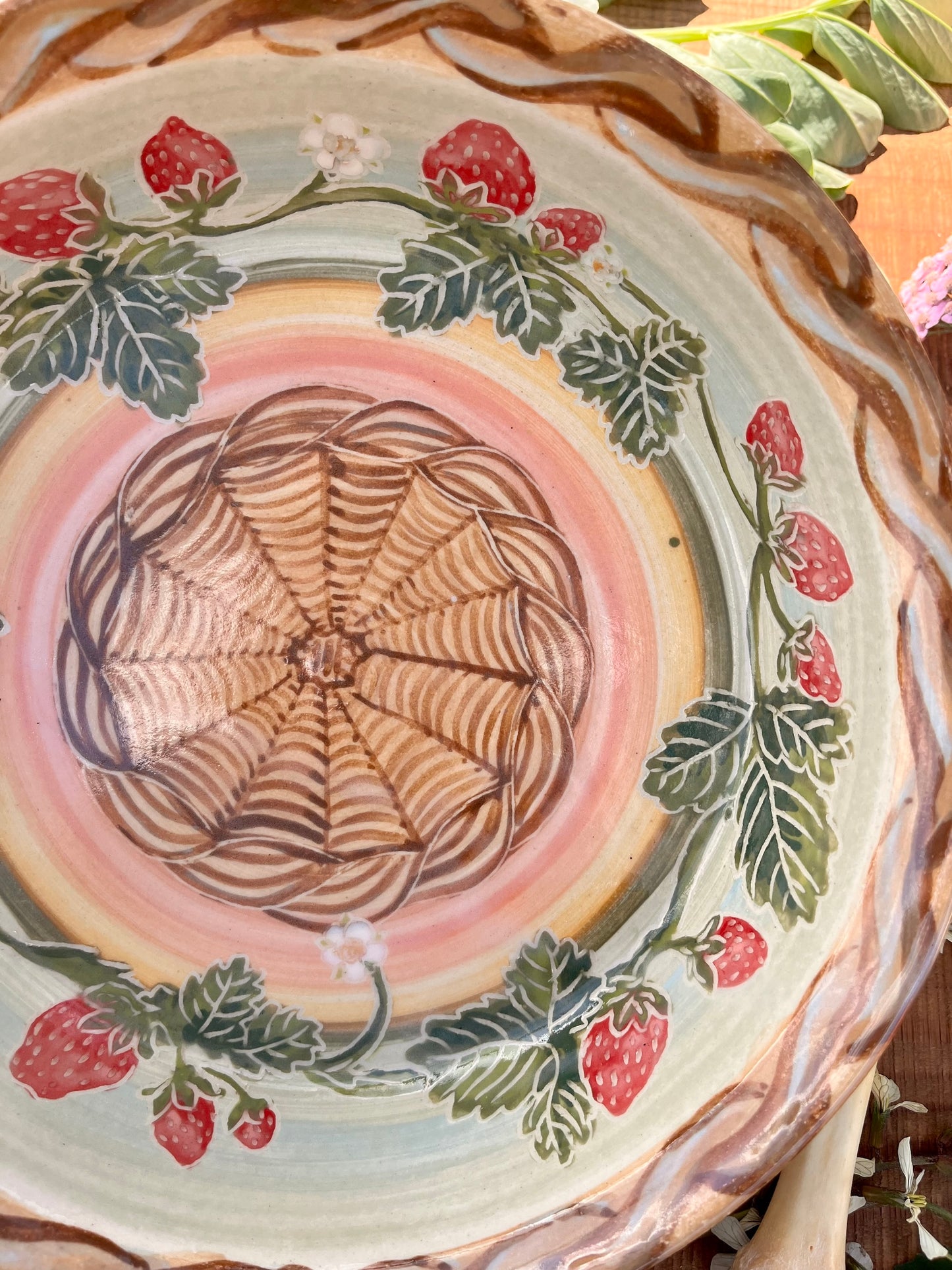 Pie Pan with Strawberry Basket - Baking Dish - Deep Dish Pie - Pie Dish - Pie Plate