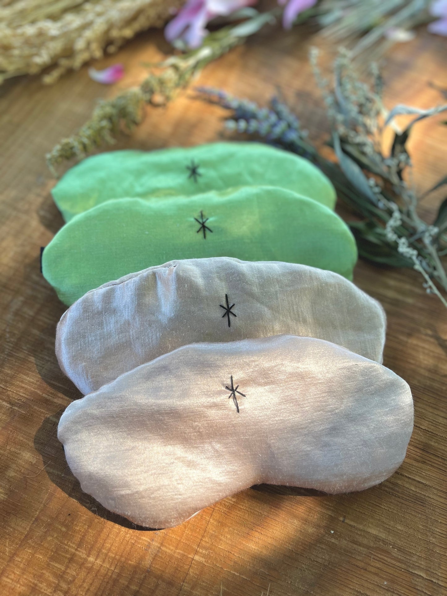 Dreamer Eye Pillows with Mugwort and Lavender