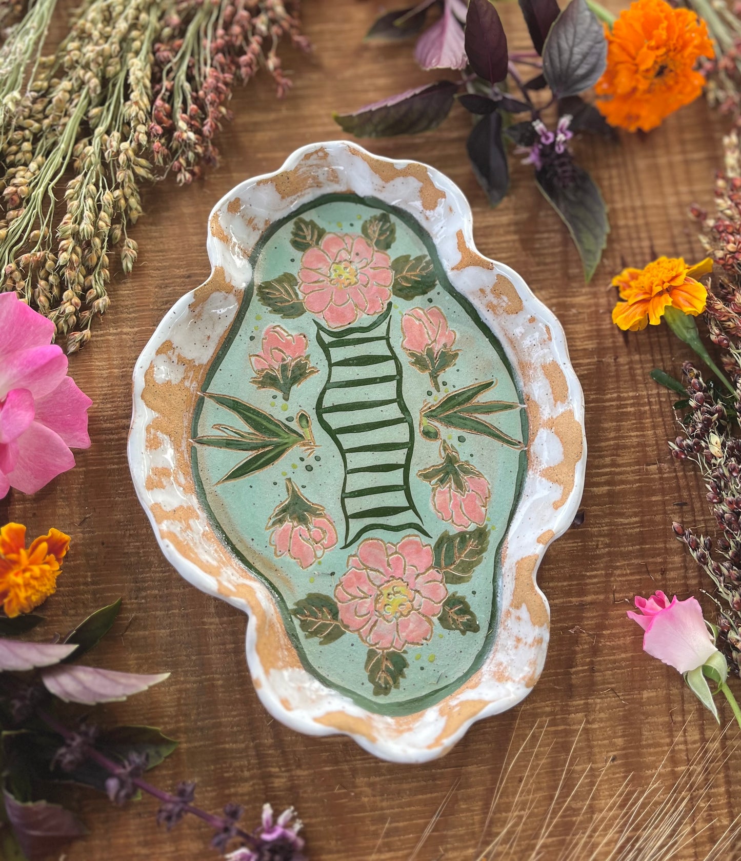 Bay Rose Tray - Ceramic Tray 9"