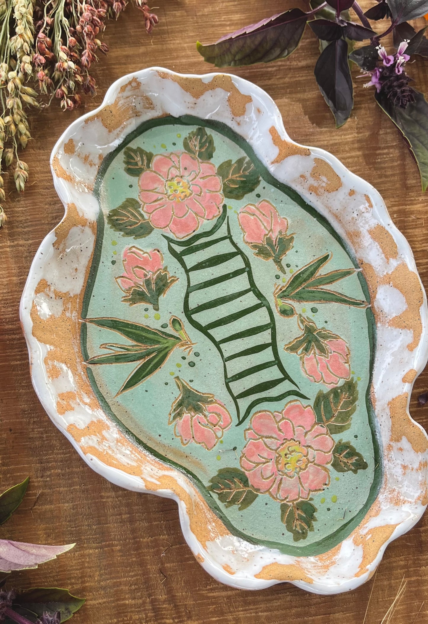 Bay Rose Tray - Ceramic Tray 9"