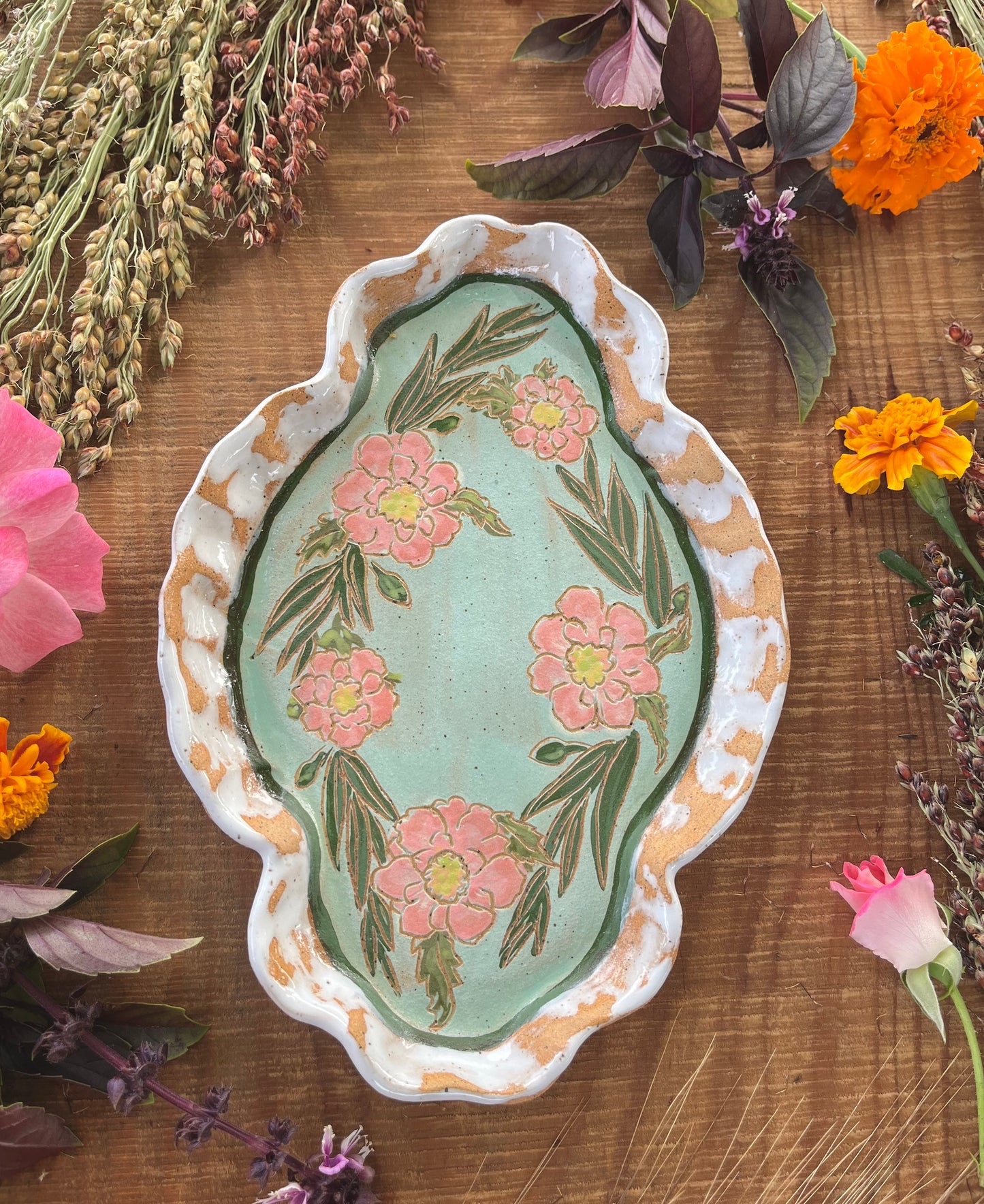 Bay Rose Tray - Ceramic Tray 9"